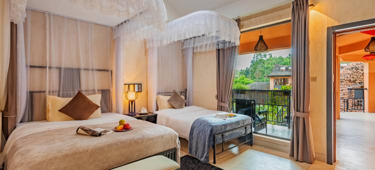 弥勒东风韵牛哆啰音乐城堡图片