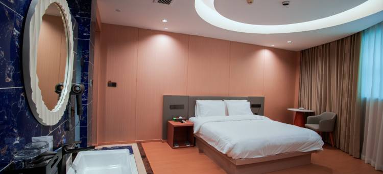 云上四季酒店(龙港店)图片