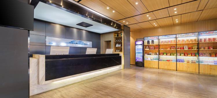 H水晶酒店(西安钟鼓楼五路口地铁站店)图片