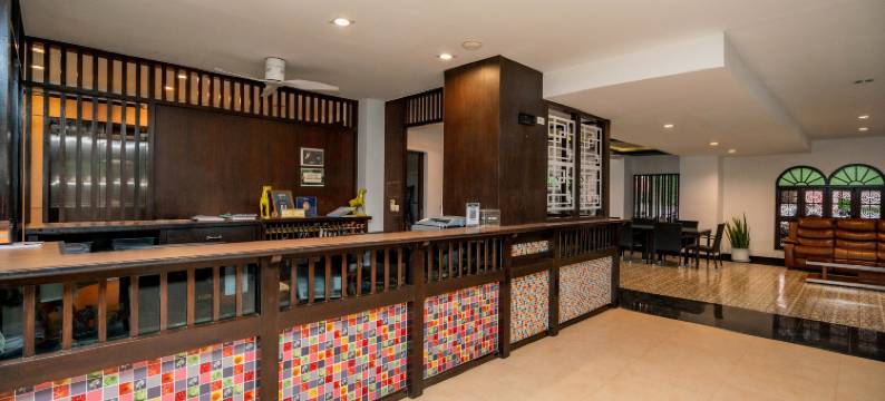 查龙拉塔那公寓-酒店(Ratana Hotel Chalong)图片