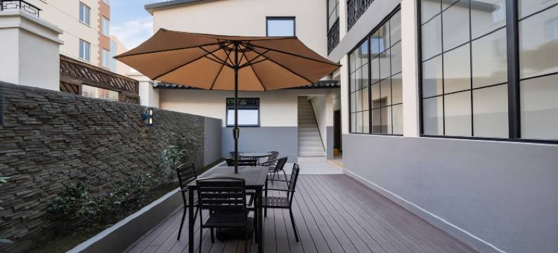 上海半月里国际青年旅社(陆家嘴浦东南路地铁站店)图片