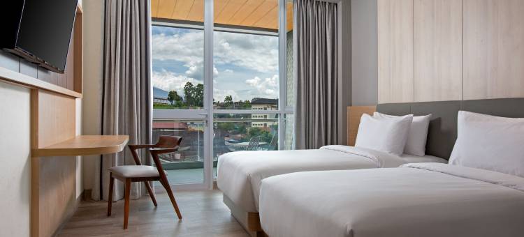 布吉廷吉圣卡酒店(Hotel Santika Bukittinggi)图片
