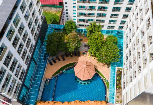 Centara Pattaya HotelHotel Overview