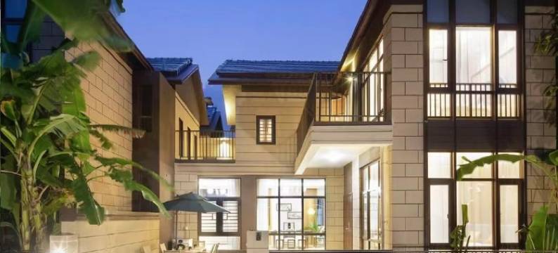 MIAOR临海度假别墅(三亚湾椰梦长廊机场店)图片