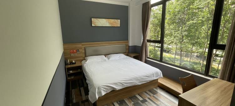 布丁酒店(济南高铁西站山东国际会展中心店)图片