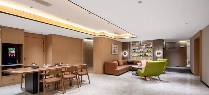 无喧·vila｜观影·智能·原木设计师酒店(重庆观音桥地铁站店)图片