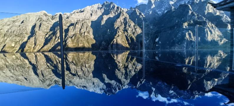 香格里拉栖岩·山景民宿(虎跳峡镇本地湾店)图片
