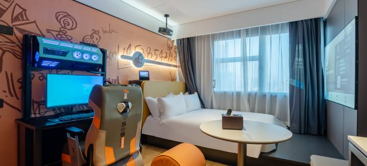 城小蜗电竞酒店(宁国路缤购广场店)图片