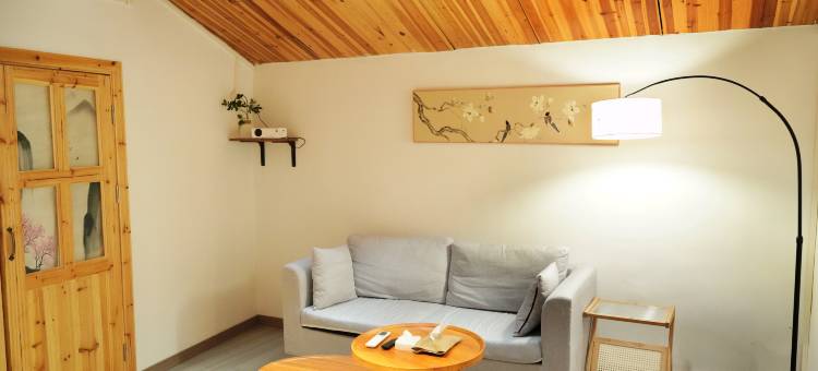 栖雅民宿(梅州法政路店)图片