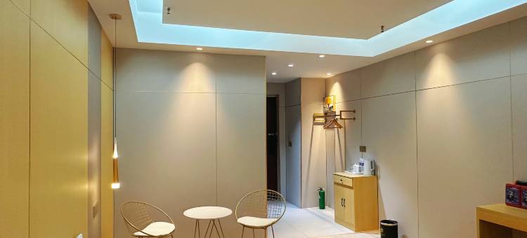 沐兰电竞酒店(江阴高铁站店)图片