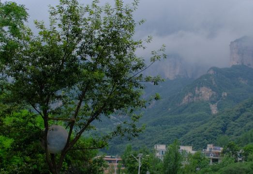 Shuiquan Yingyue Homestay (Huixian Baligou Branch) Hotel Overview