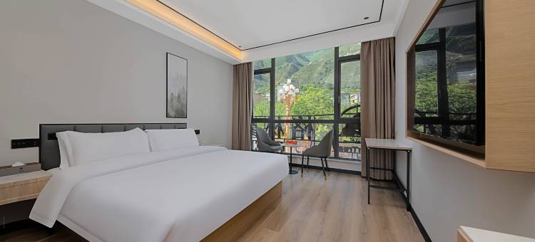 格林豪泰酒店(小金县店)图片