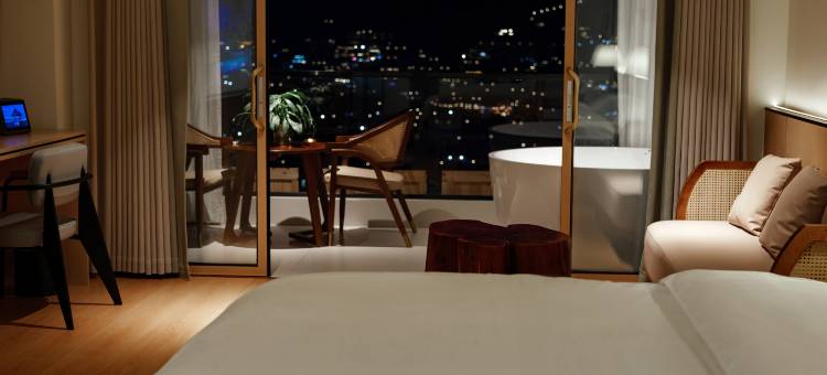 千户博悦·360°全景悬崖酒店(西江千户苗寨店)图片