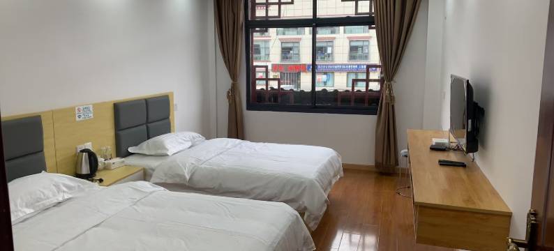 林芝古朗月民宿图片