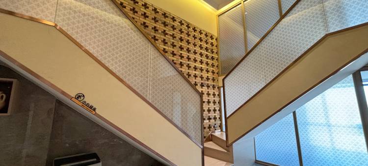 宜然·Loft酒店(喀什行政服务中心小亚郎湿地公园店)图片