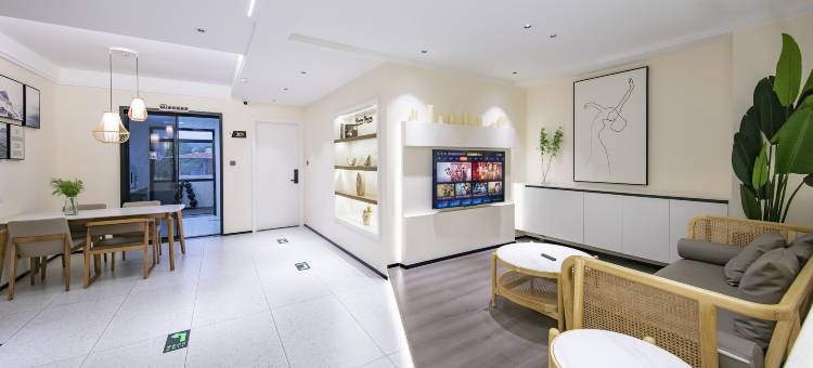 木栖九舍设计民宿(龙岩动车站闽西交易城店)图片