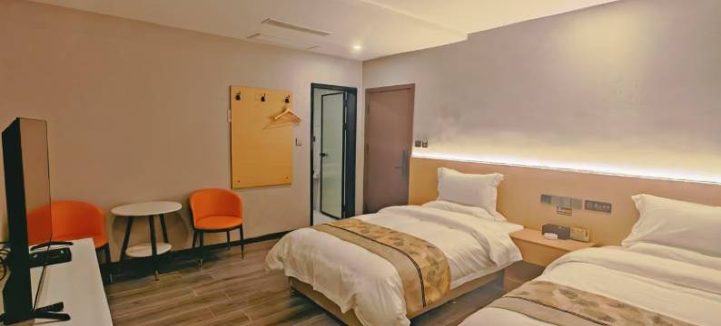 镇巴星期八商务酒店图片