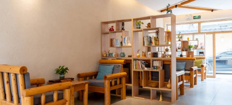 山栖小舍精品民宿(海螺沟冰川森林公园游客中心店)图片