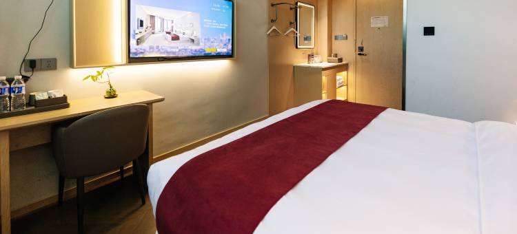 橙子臻品酒店(宝丰长途汽车站店)图片