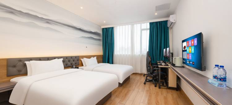 蚂蚁光年电竞酒店(惠州港惠购物中心店)图片