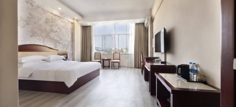 文山桦琳酒店(文山学院西华公园店)图片