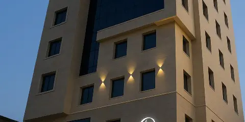 薩拉亞宮殿酒店(ACRON)