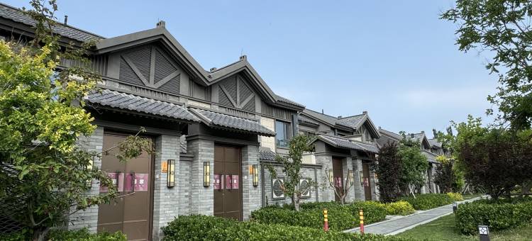 南戴河一杯澜公寓酒店(蔚蓝海岸店)图片