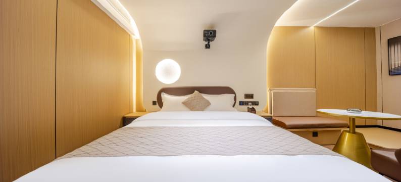 芸鼎轻居酒店(汕头高铁站店)图片