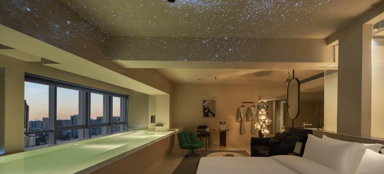 可迟江景泳池酒店图片