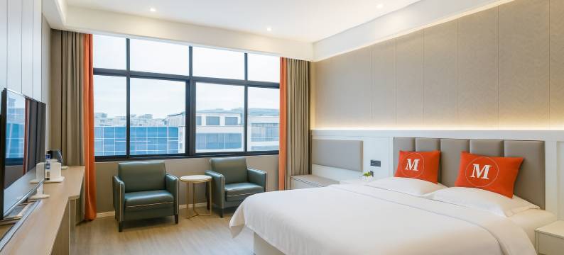 长城主题酒店(蒲城中心广场店)图片