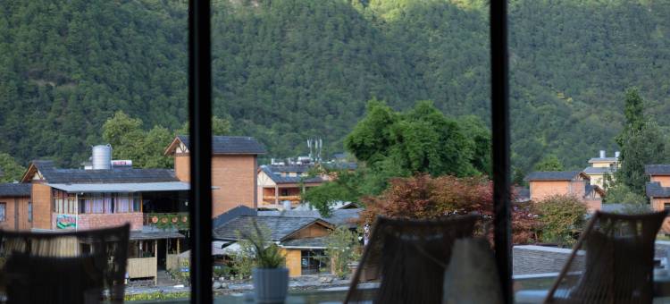 丙中洛·重丁丨邂逅雪山石门云端花园隐奢秘境全景度假酒店图片