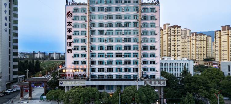亦爱电竞酒店(宣威火车站店)图片