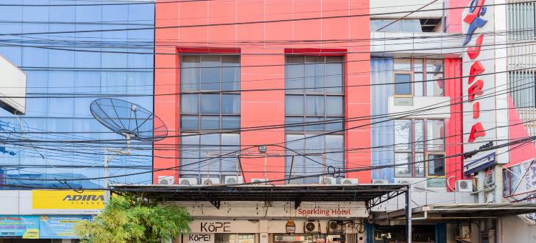 RedDoorz @ Sparkling Hotel near Stasiun Gubeng Surabaya图片