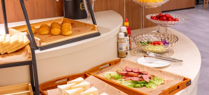 东富大酒店(广州花都广场文旅城店)图片