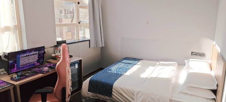 鹏羽电竞酒店(马驹桥店)图片