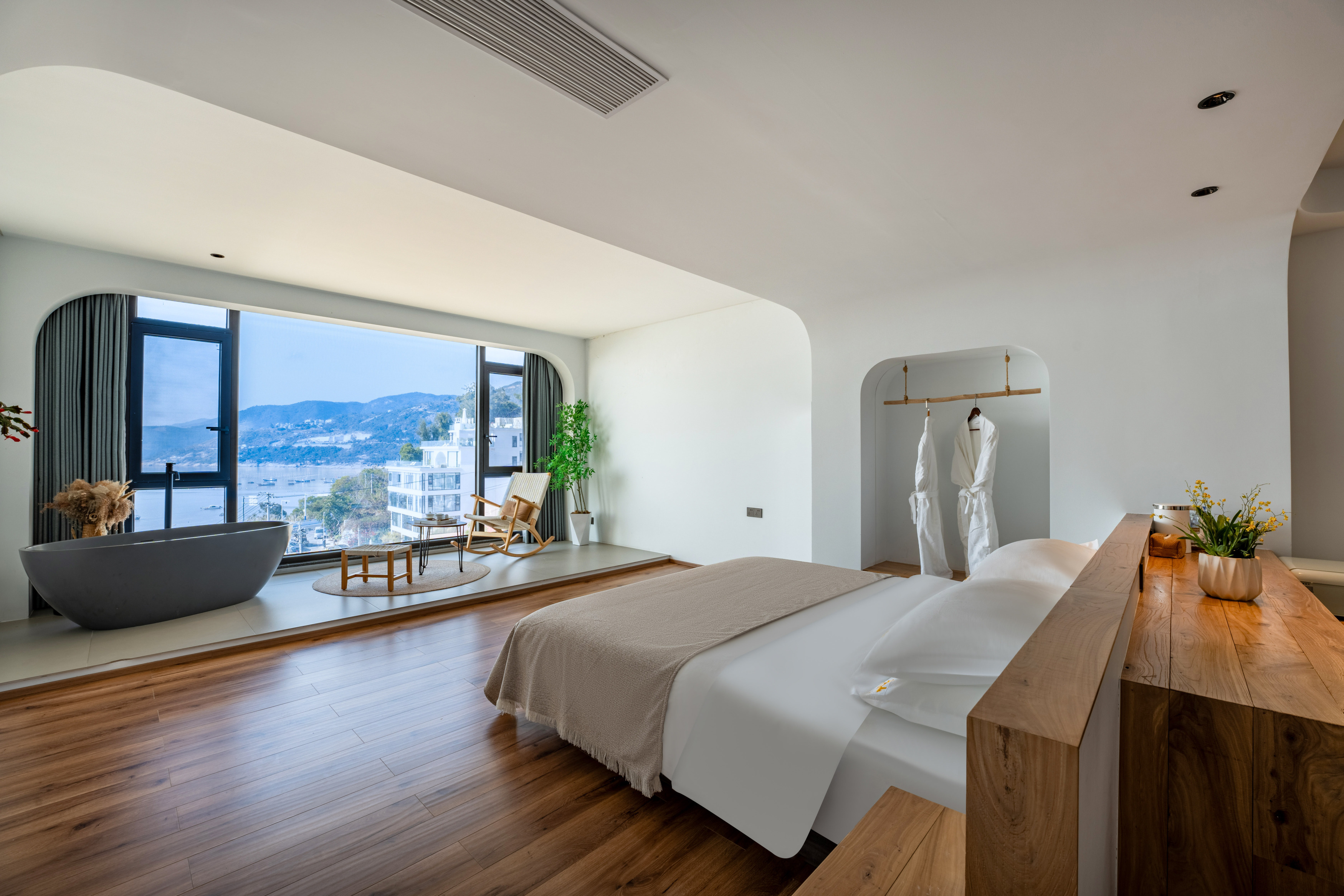 Floral Hotel·Xiapu Mid Mountain Lansu Hotel (Sansha Dongbi Store)Over view