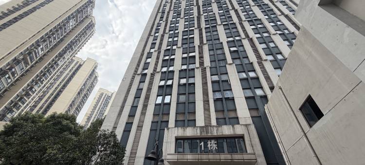 柳州银馨美宿(火车高铁站柳南万达广场店)图片