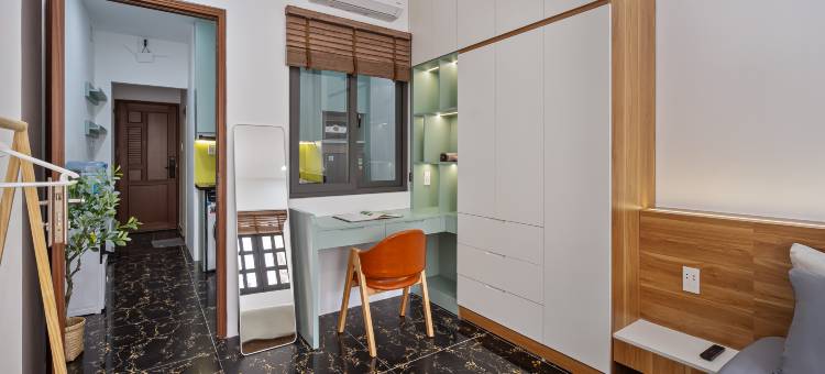 Hearth and Home Bui Thi Xuan图片