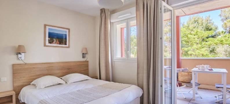 奥德莱斯卡尼松尊贵公寓(Odalys Résidence et Spa les Canissons)图片