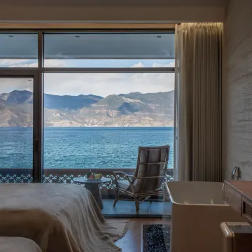 泸沽湖南岛VILLA度假酒店图片