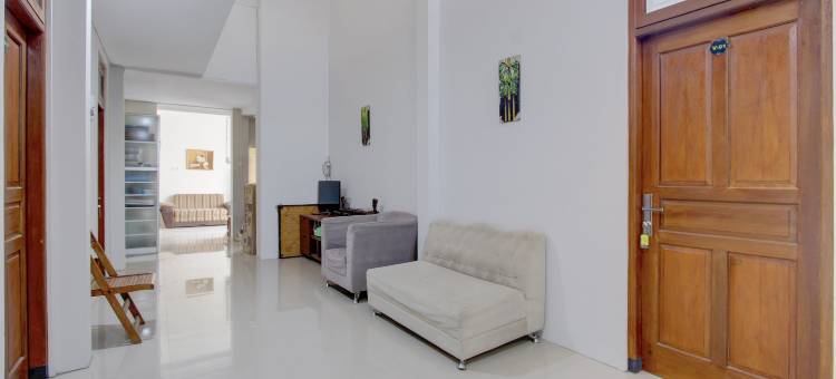 OYO 95374 Omah Ngentak家庭旅馆(OYO 95374 Omah Ngentak Family Guest House)图片