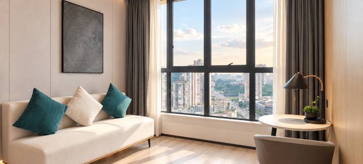 云慕Hotel·观270°高空城市美景酒店(泸州步步高新天地店)图片