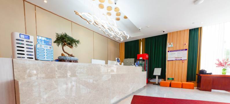 铂金湾假日酒店(芜湖南陵中学滨河公园店)图片