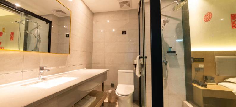 铂金湾假日酒店(芜湖南陵中学滨河公园店)图片