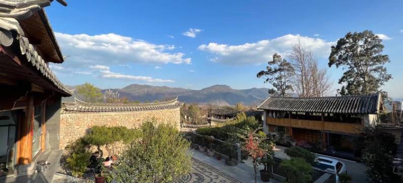 山水谈·日照金山｜纳西古院美宿(玉湖村店)图片