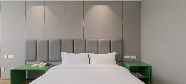 艺龙安云酒店(青岛工程职业学院红岛高铁站店)图片