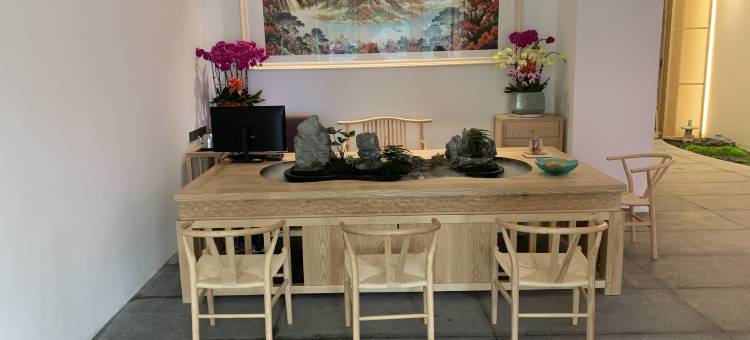 前山里花园酒店(珠海明珠站店)图片