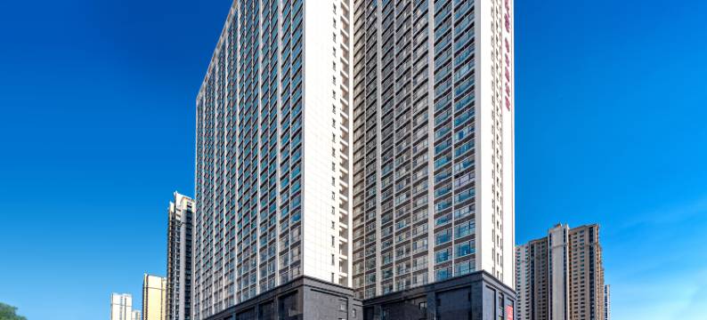 筑梦观影酒店(郑州大学新校区河南工业大学地铁站店)图片