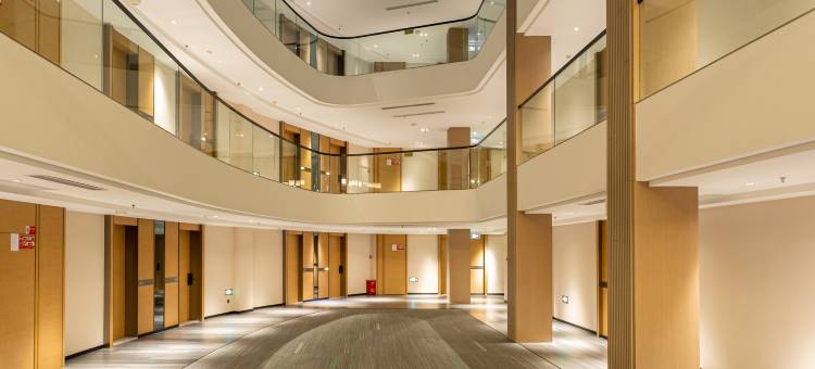 铂顿国际公寓(中山黄圃店)图片