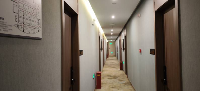 乐酷假日快捷酒店(北京王四营店)图片